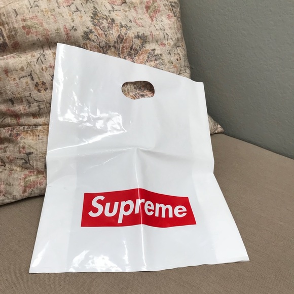 Supreme gift bag Clearance